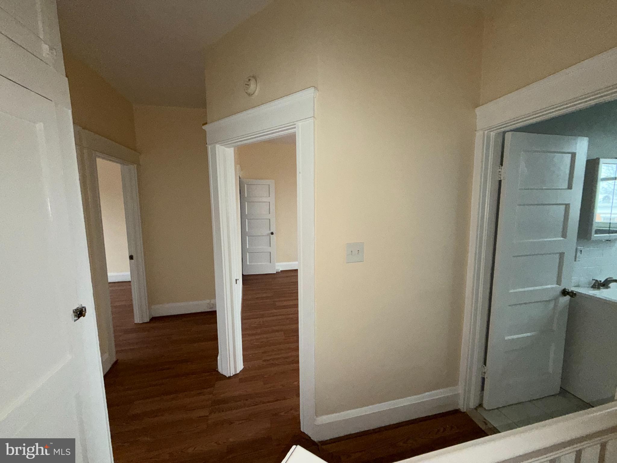 MONTEBELLO - Residential