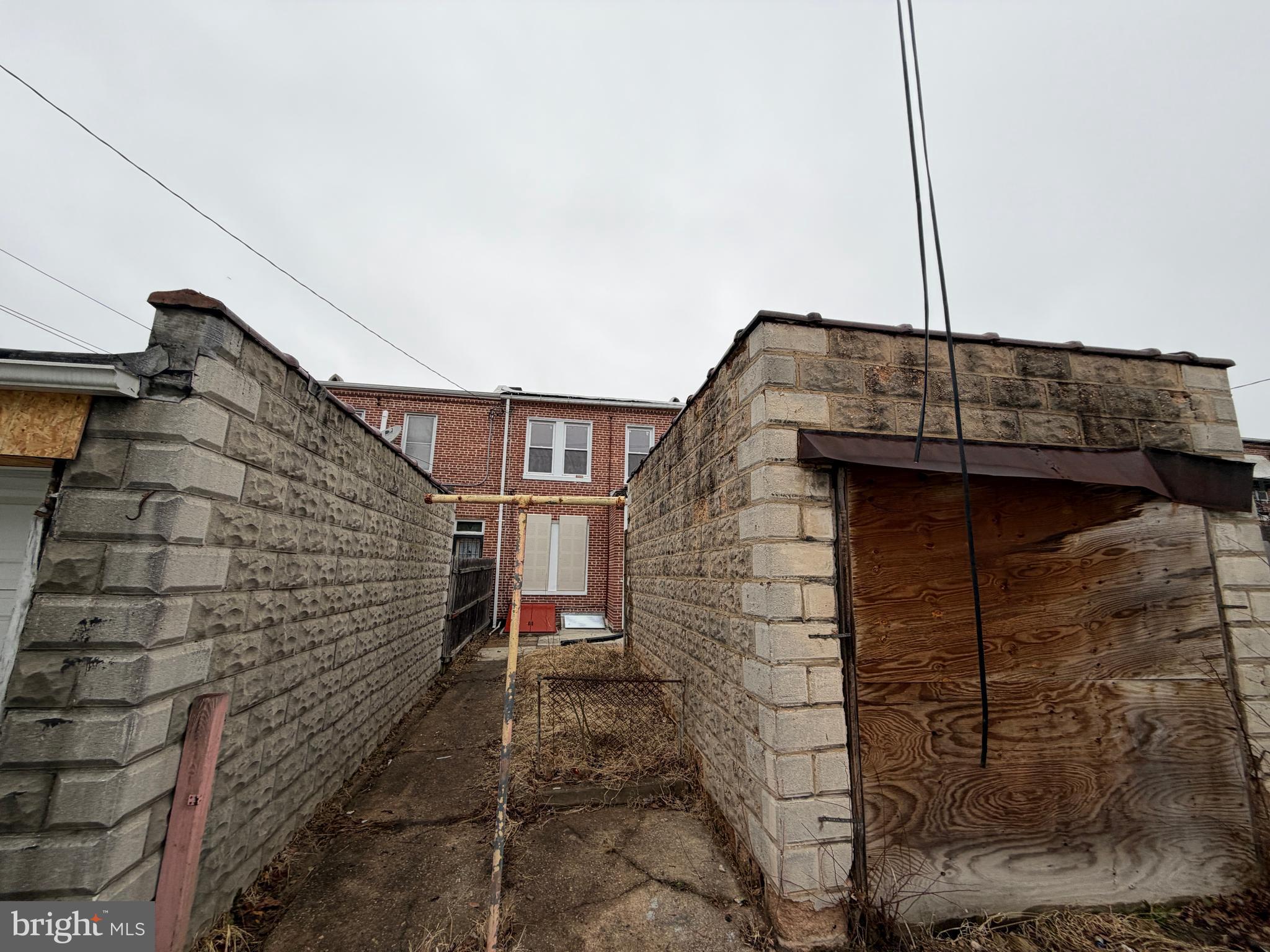 MONTEBELLO - Residential