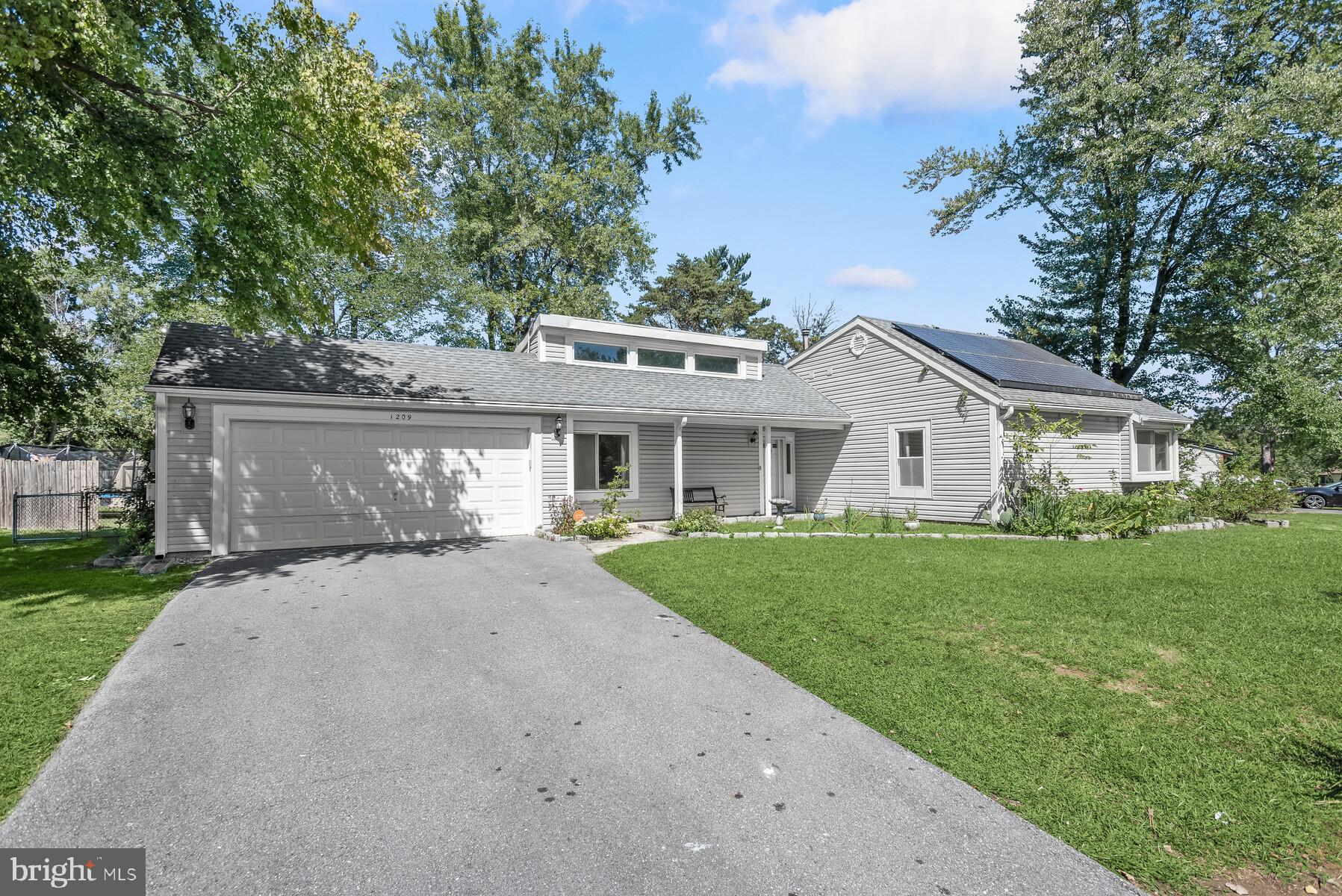 RAMBLING HILLS - Residential