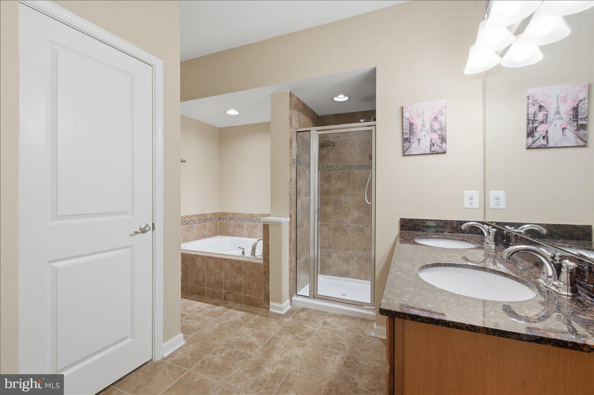 HEATHCOTE COMMONS CONDOMINIUMS - Residential