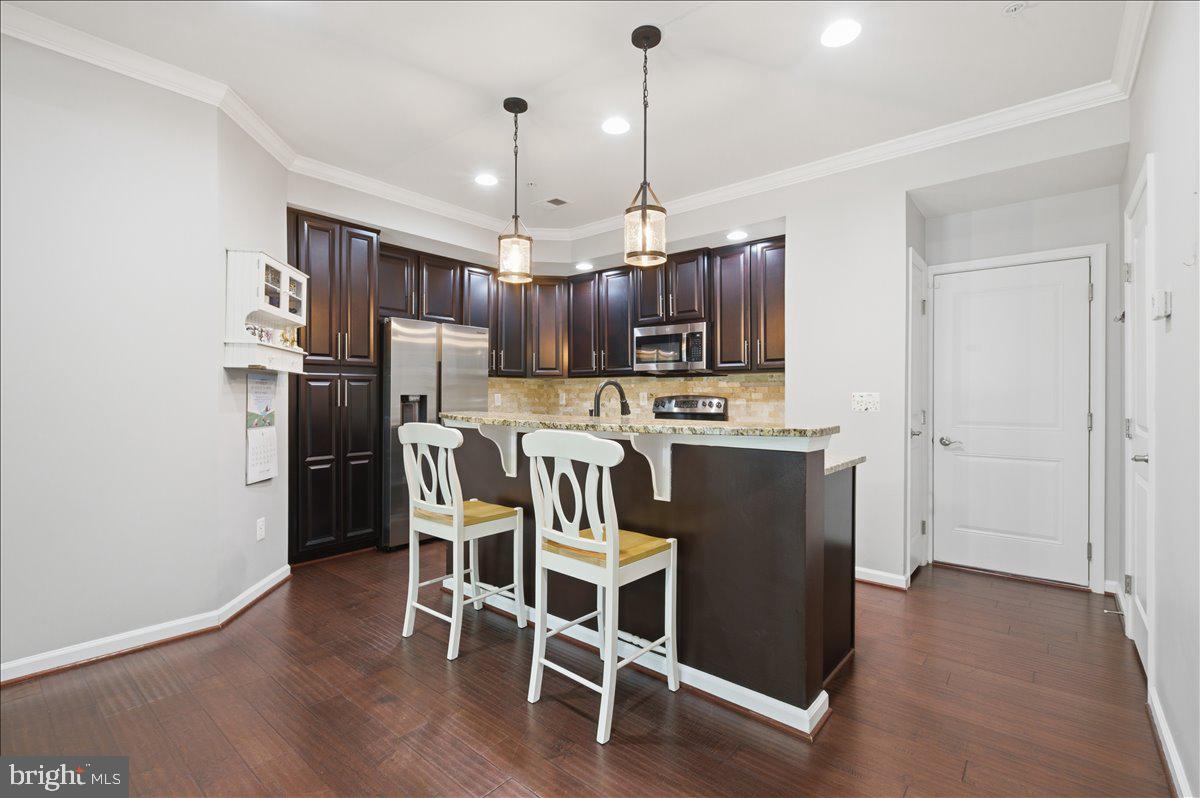 HEATHCOTE COMMONS CONDOMINIUMS - Residential