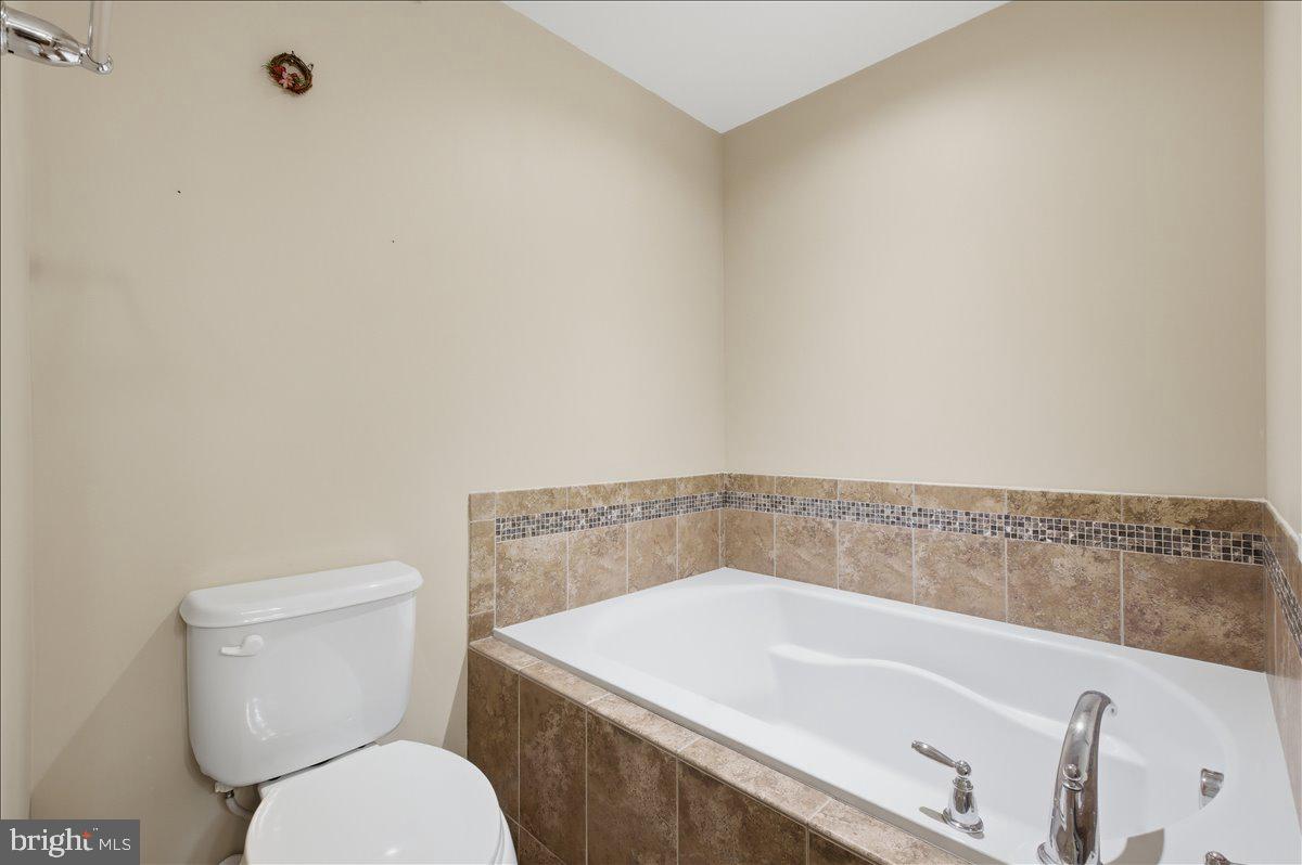 HEATHCOTE COMMONS CONDOMINIUMS - Residential