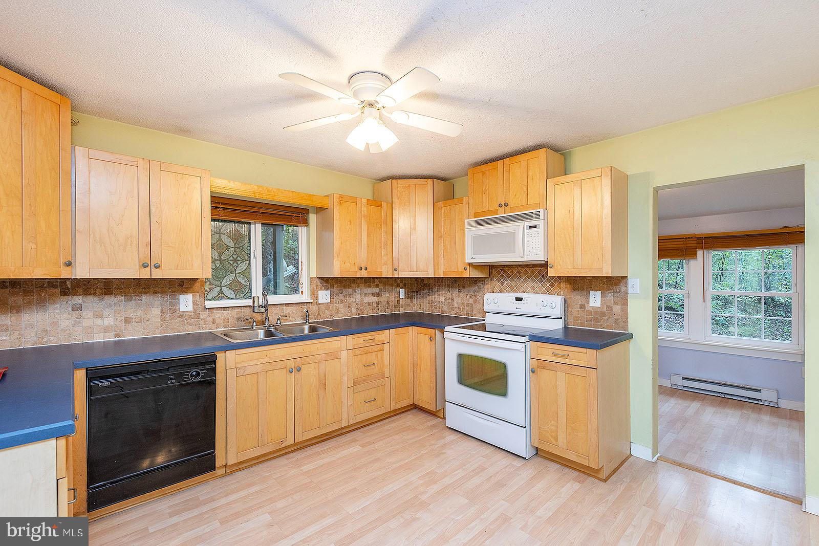 GLENWOOD FOREST - Residential