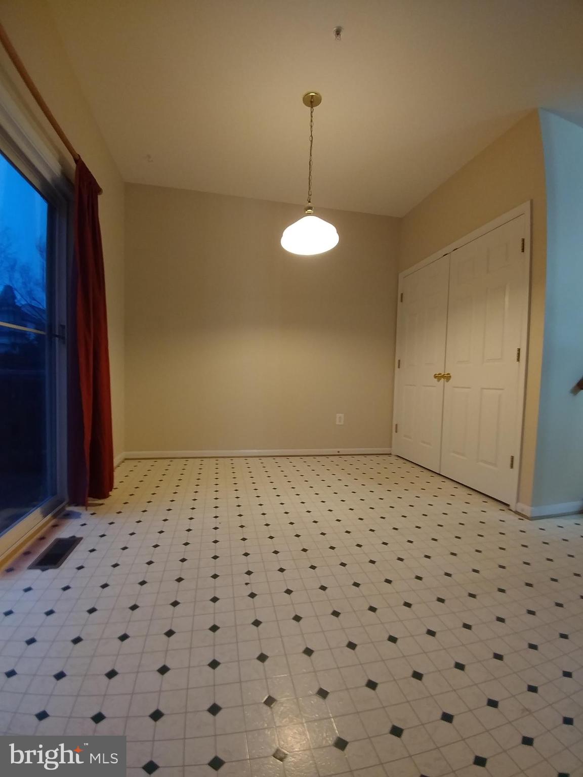 PINEY ORCHARD - Residential Lease