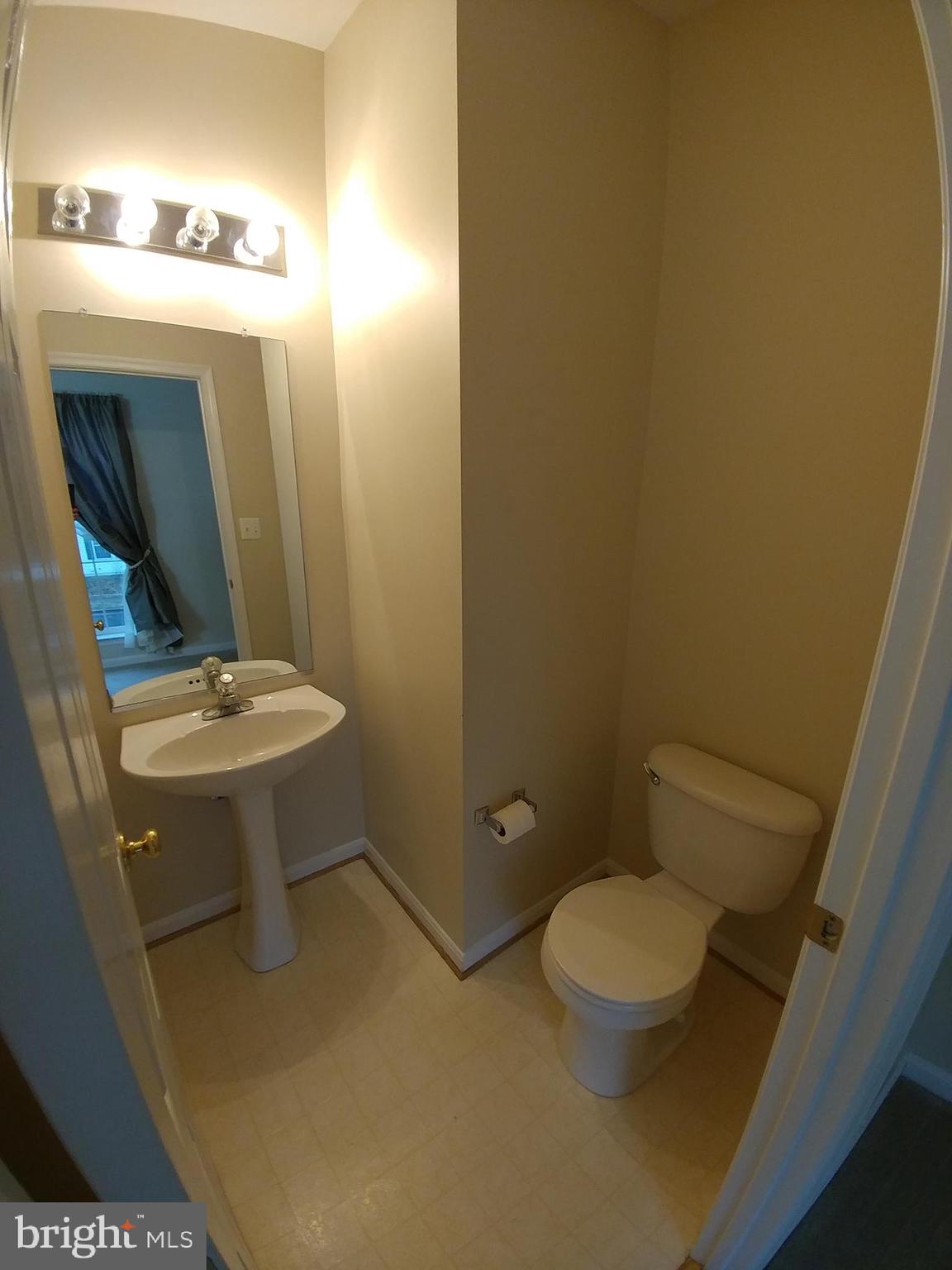 PINEY ORCHARD - Residential Lease