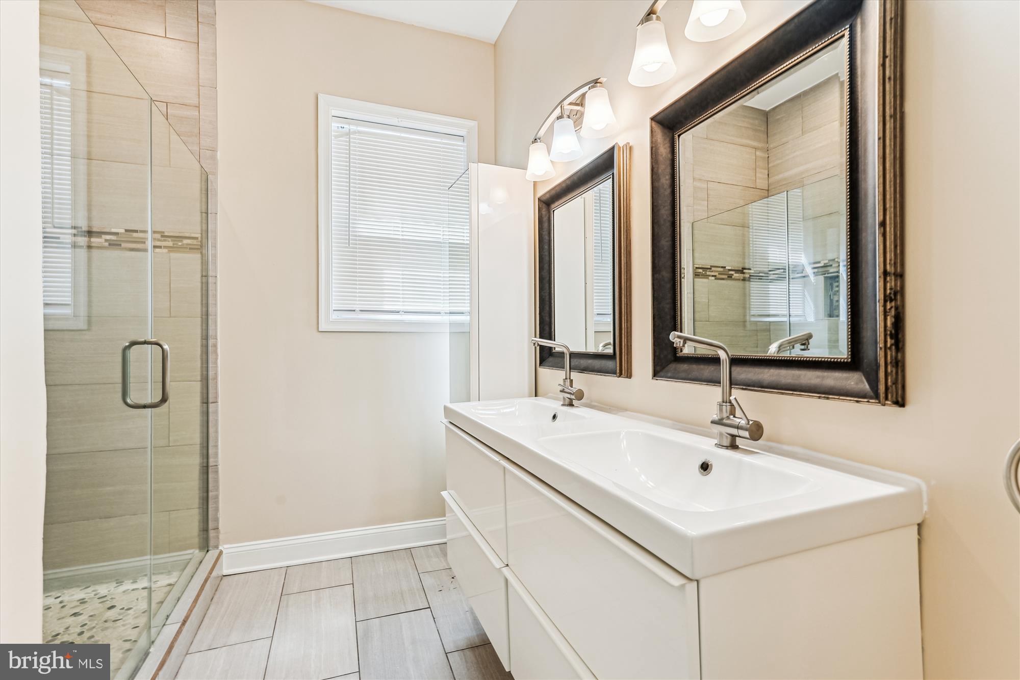 CHILLUM - Residential Lease