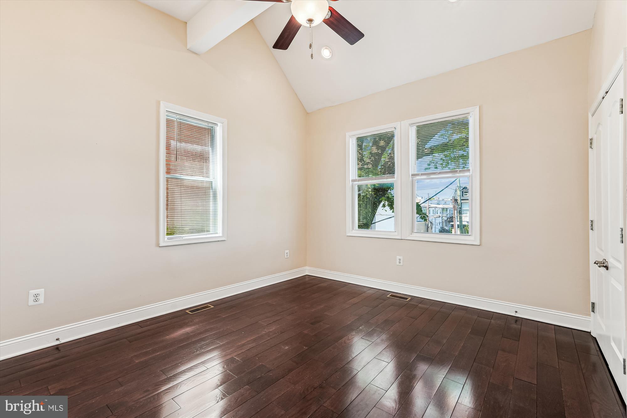 CHILLUM - Residential Lease