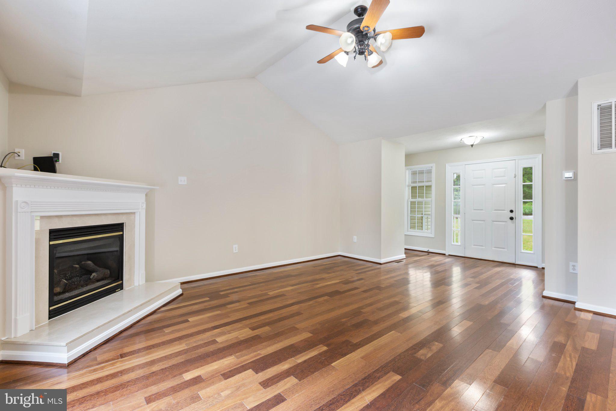 SIX LAKES WEST - Residential