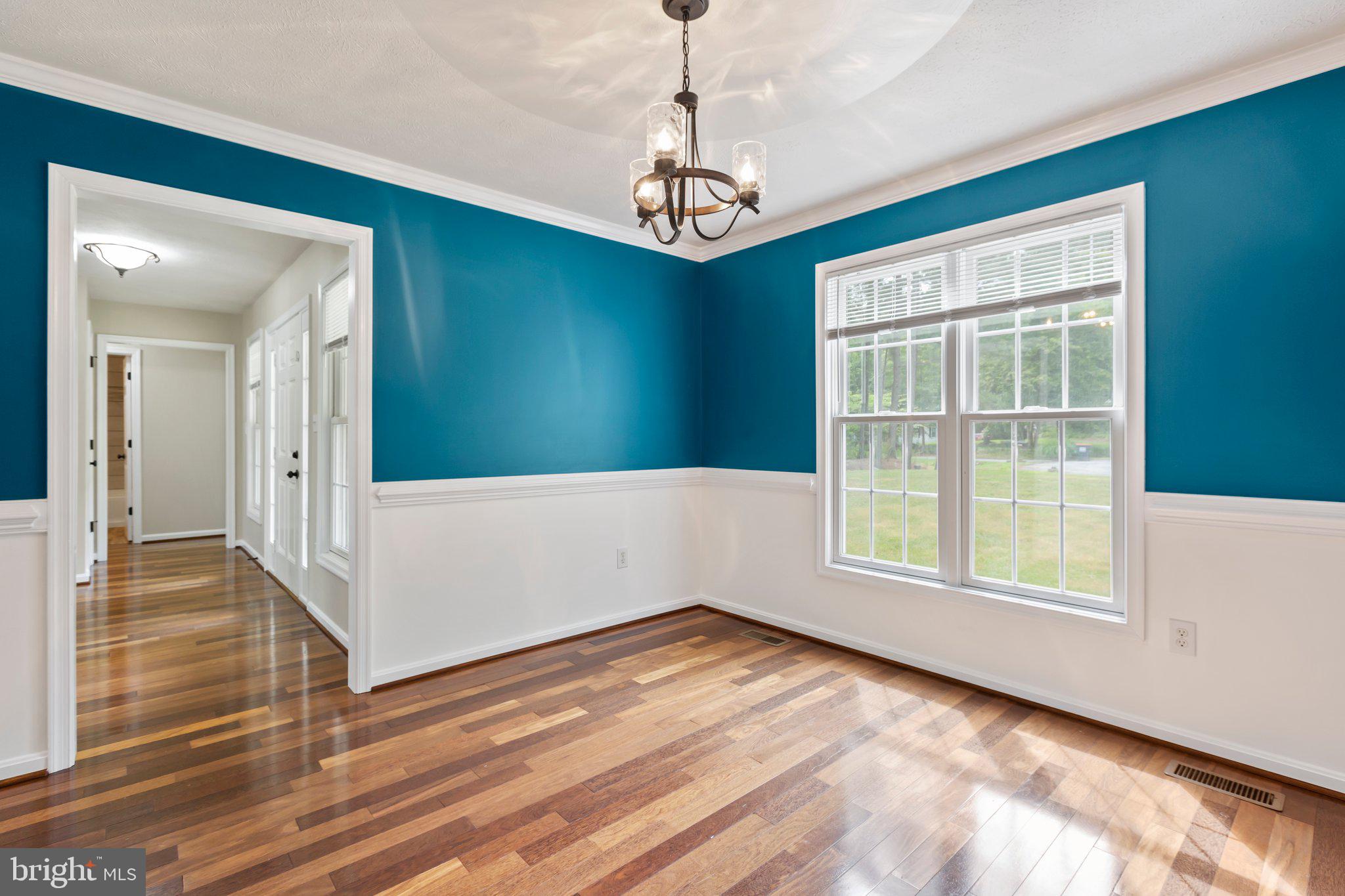 SIX LAKES WEST - Residential