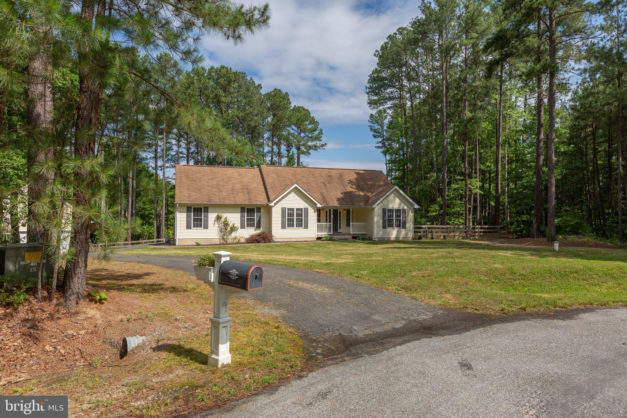 SIX LAKES WEST - Residential