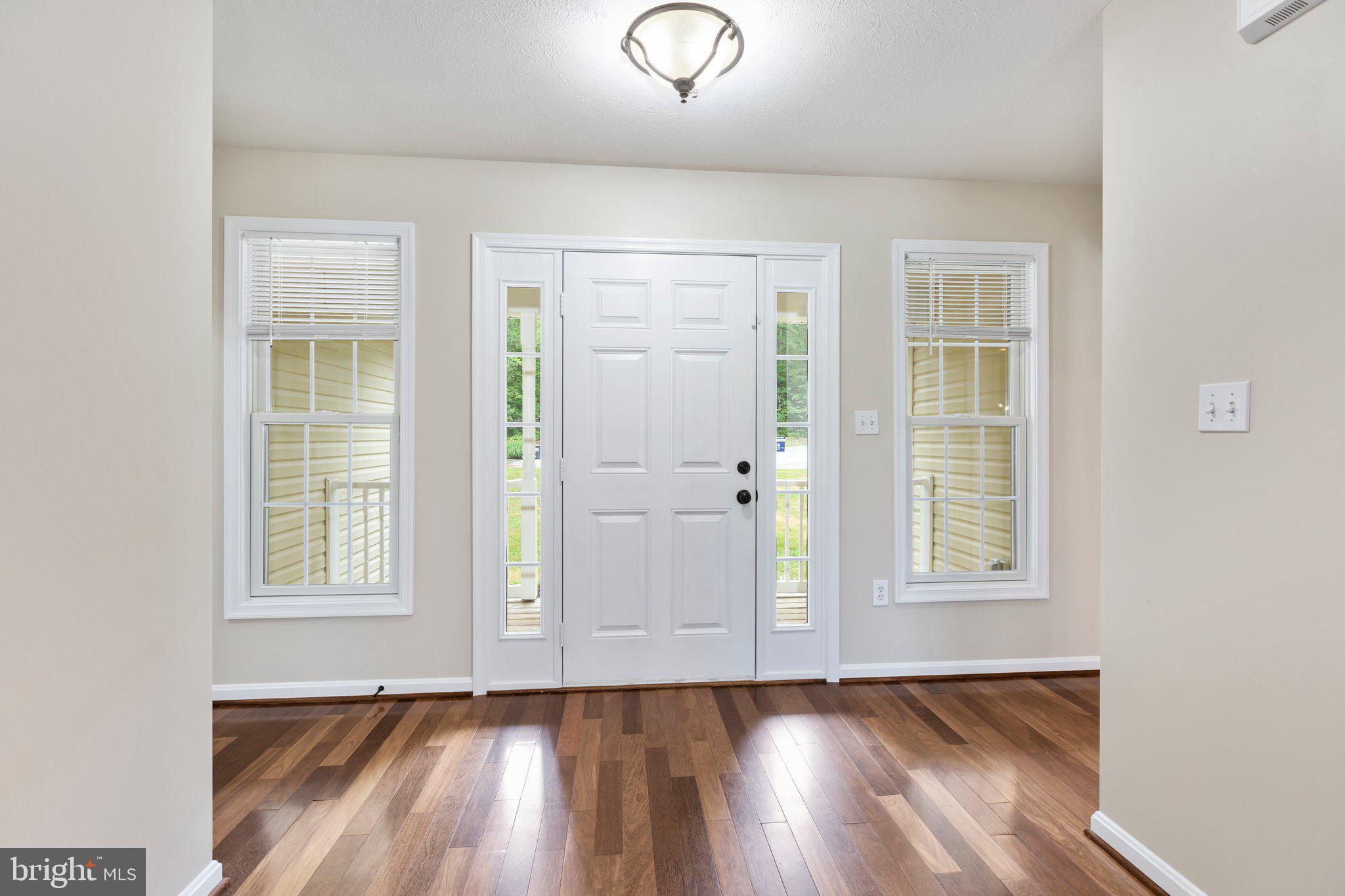 SIX LAKES WEST - Residential