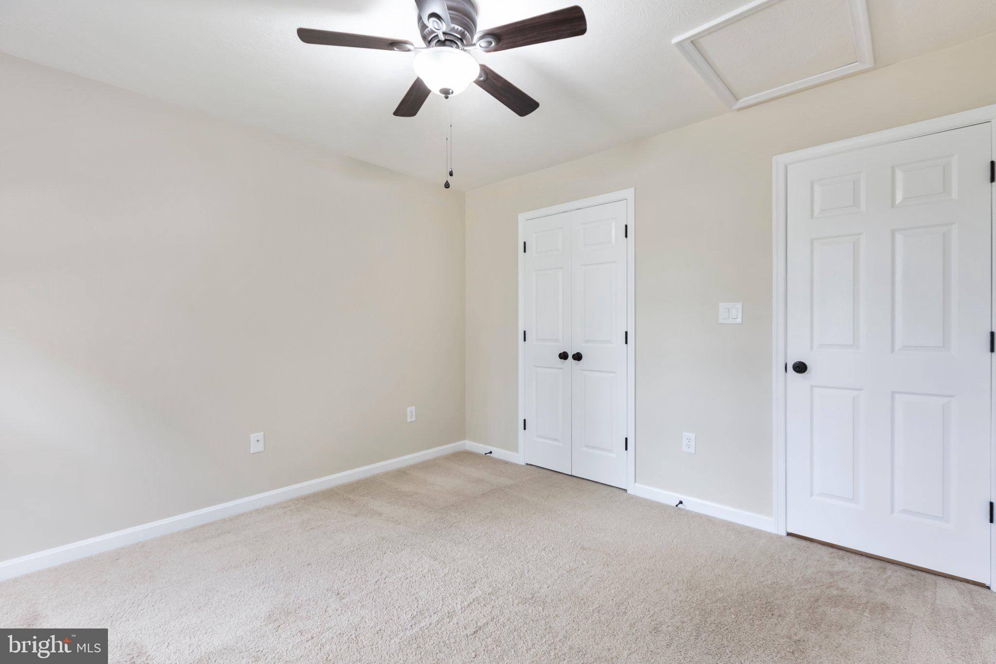 SIX LAKES WEST - Residential