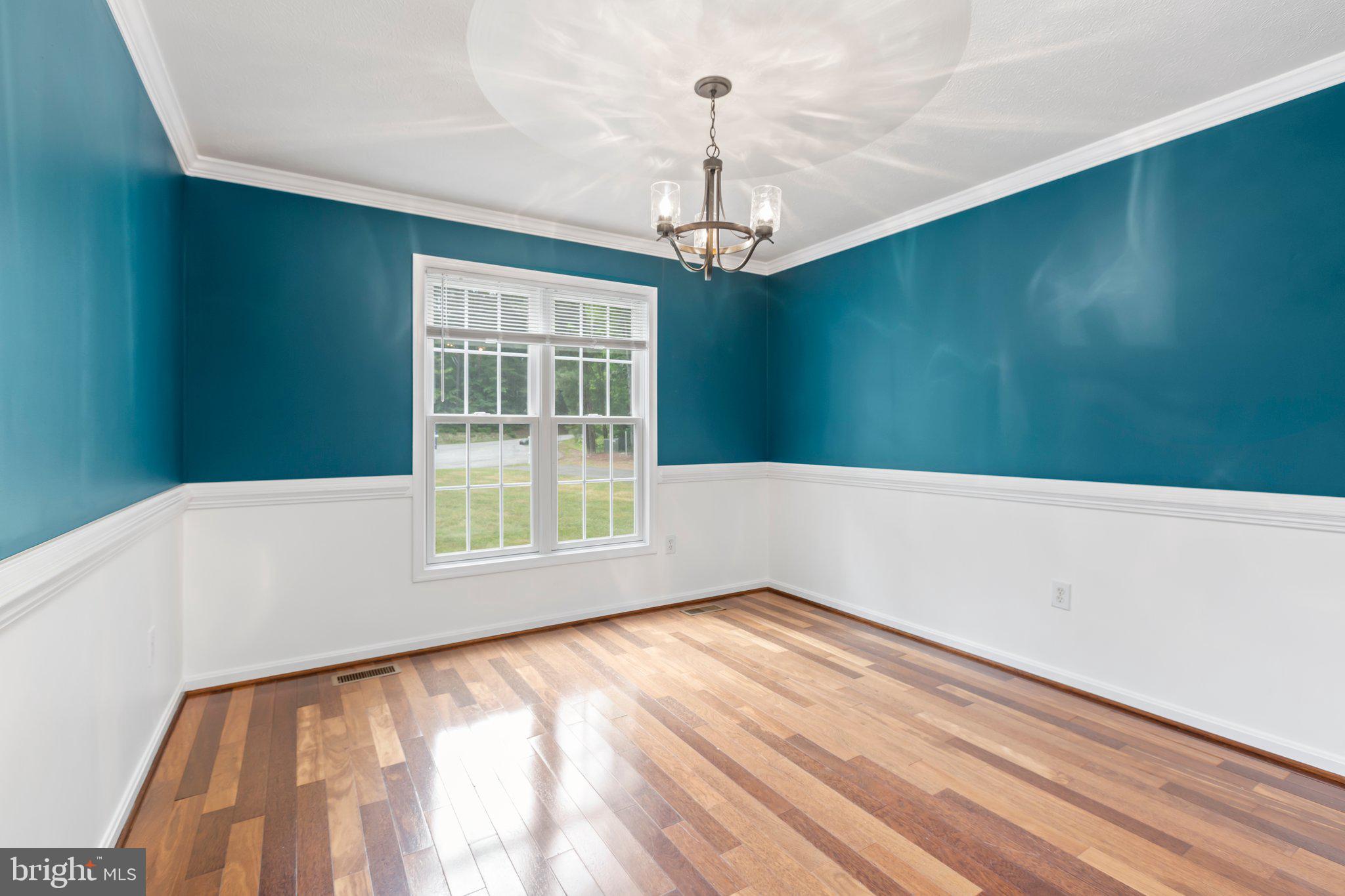 SIX LAKES WEST - Residential