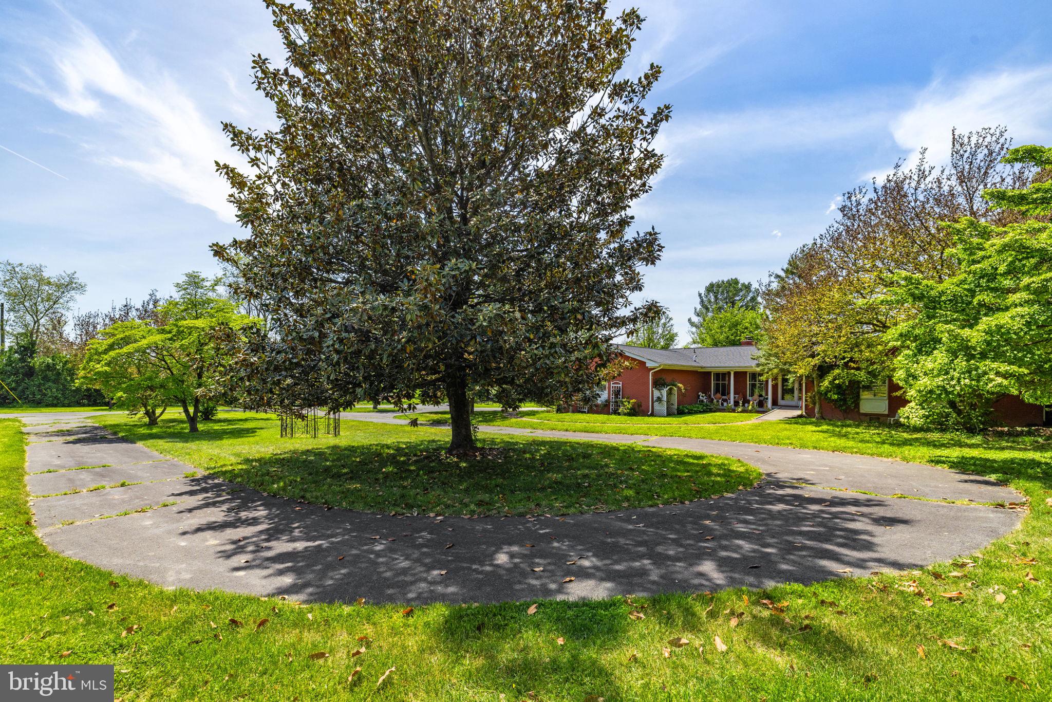 ENGLISH CHASE - Residential