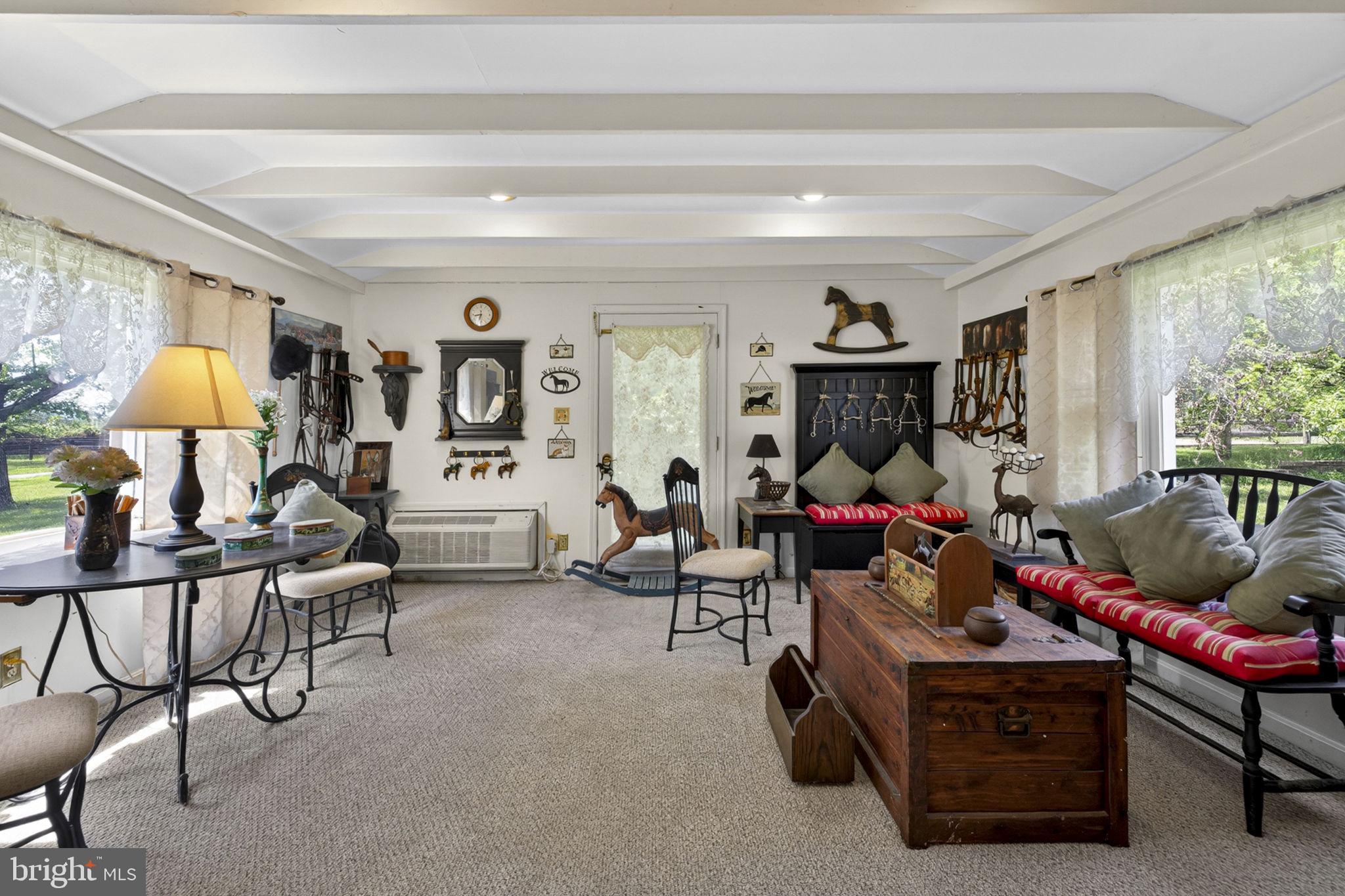 ENGLISH CHASE - Residential