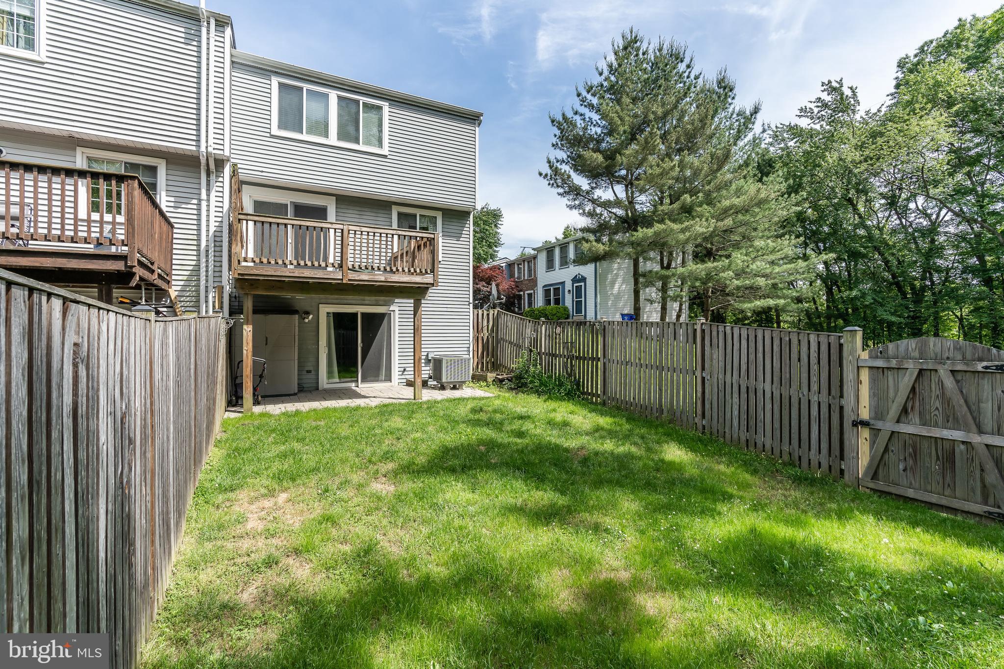 LEISHEAR VILLAGE - Residential