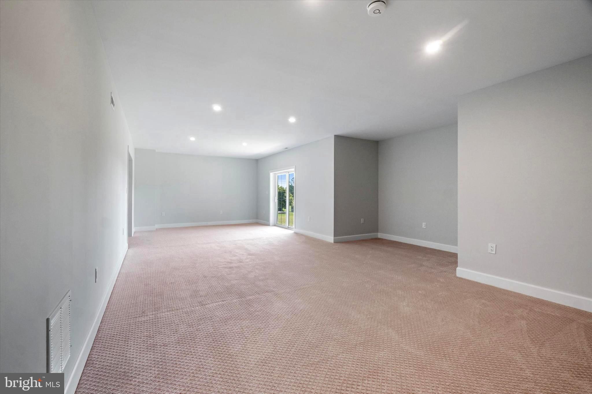 EAST HOPEWELL - Residential