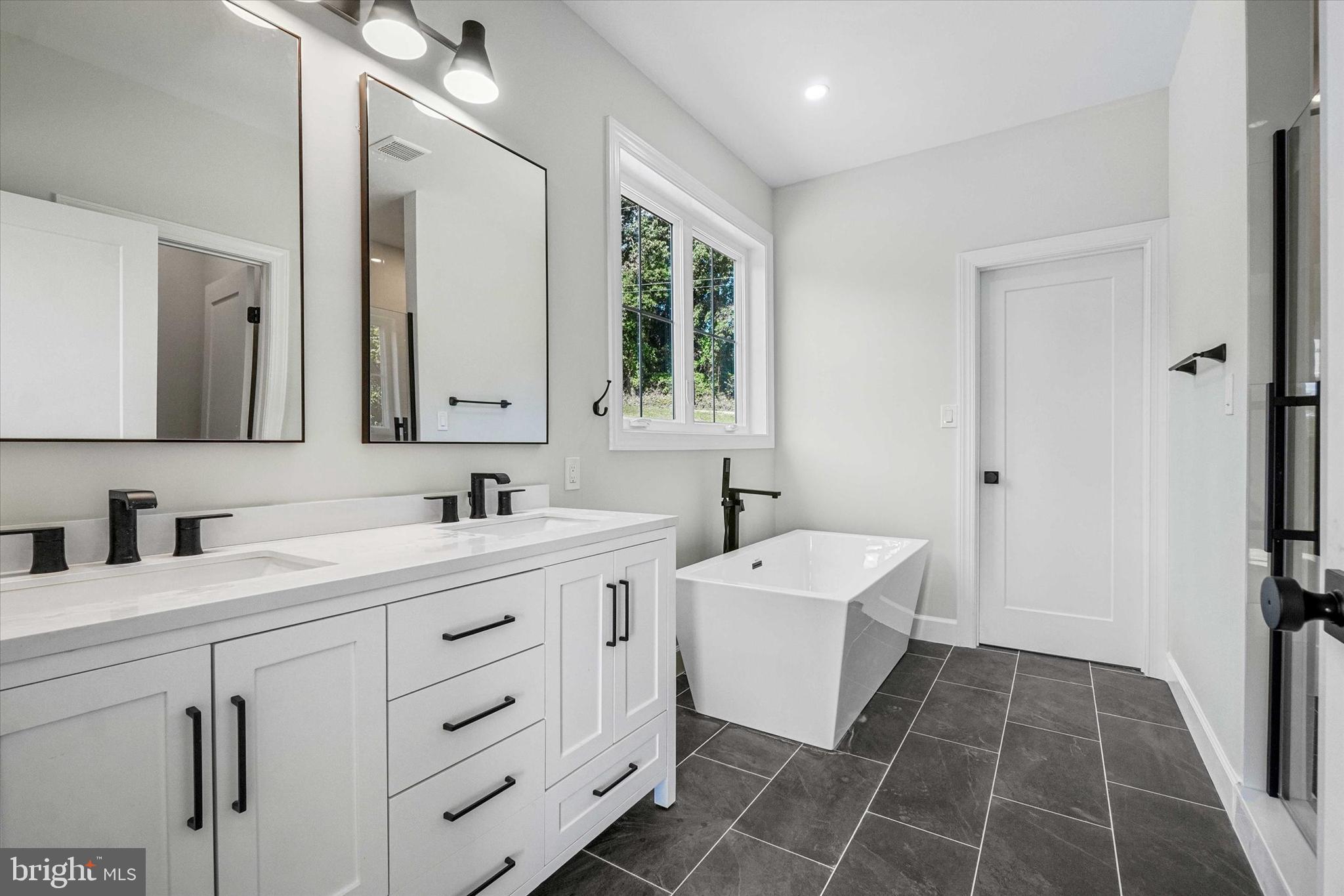 EAST HOPEWELL - Residential