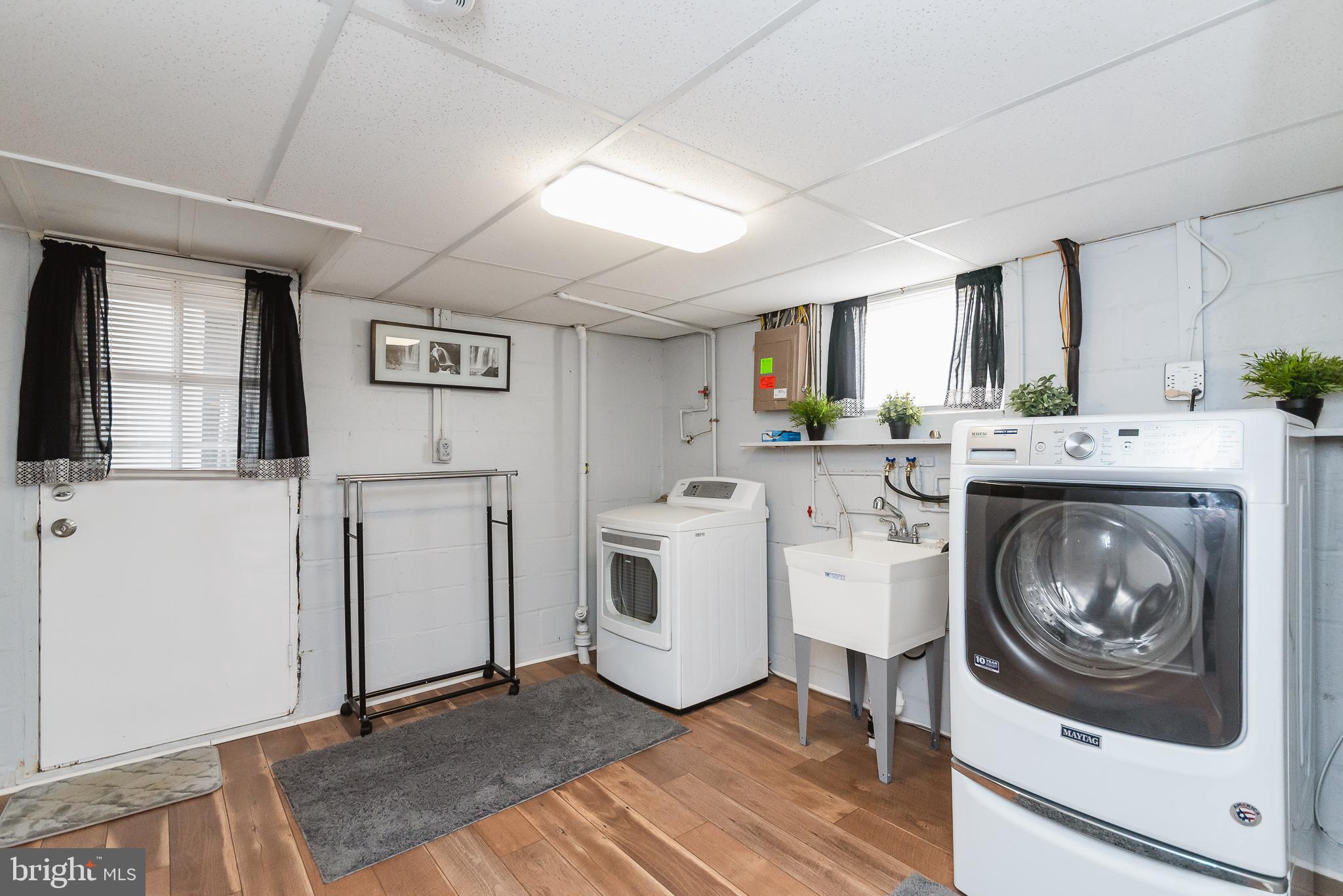 RIDGE TERRACE - Residential