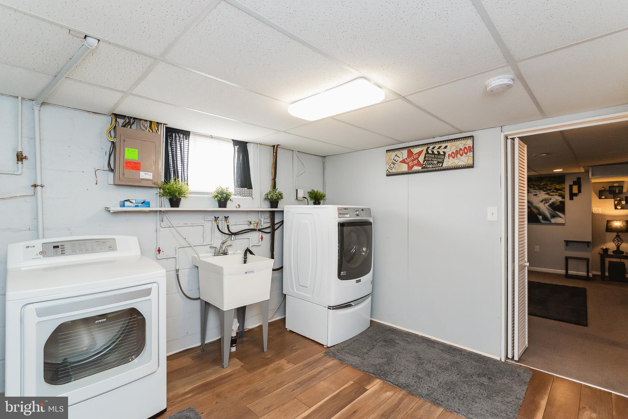 RIDGE TERRACE - Residential