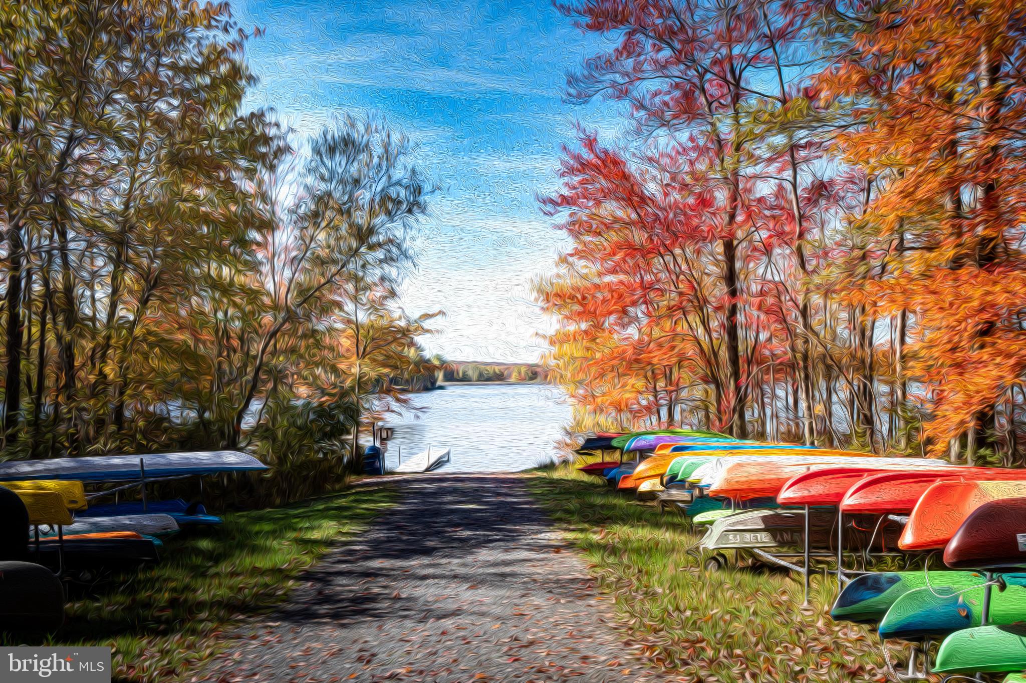 ARROWHEAD  LAKES - Residential