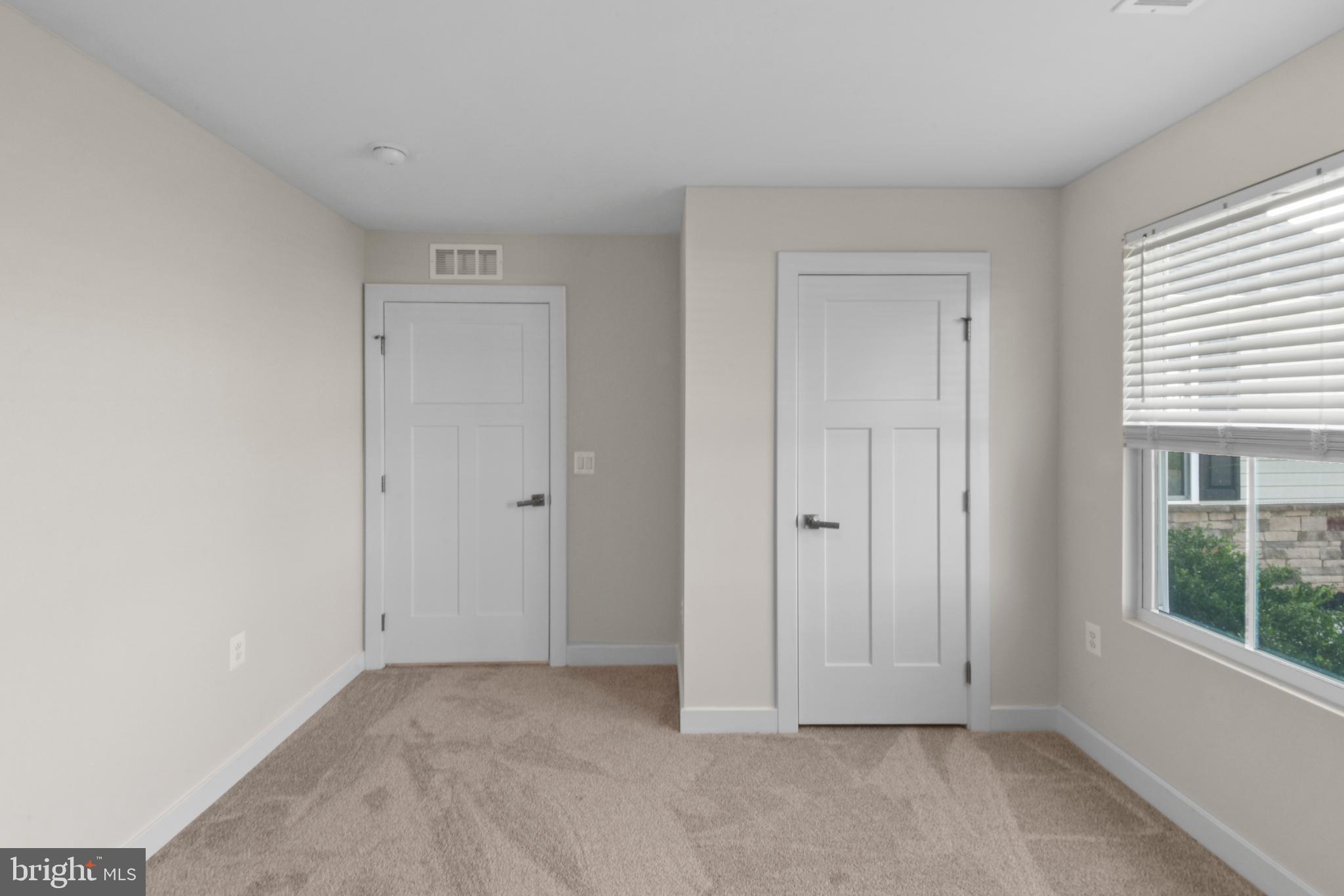 THE LAKES AT MARTINSBURG - Residential