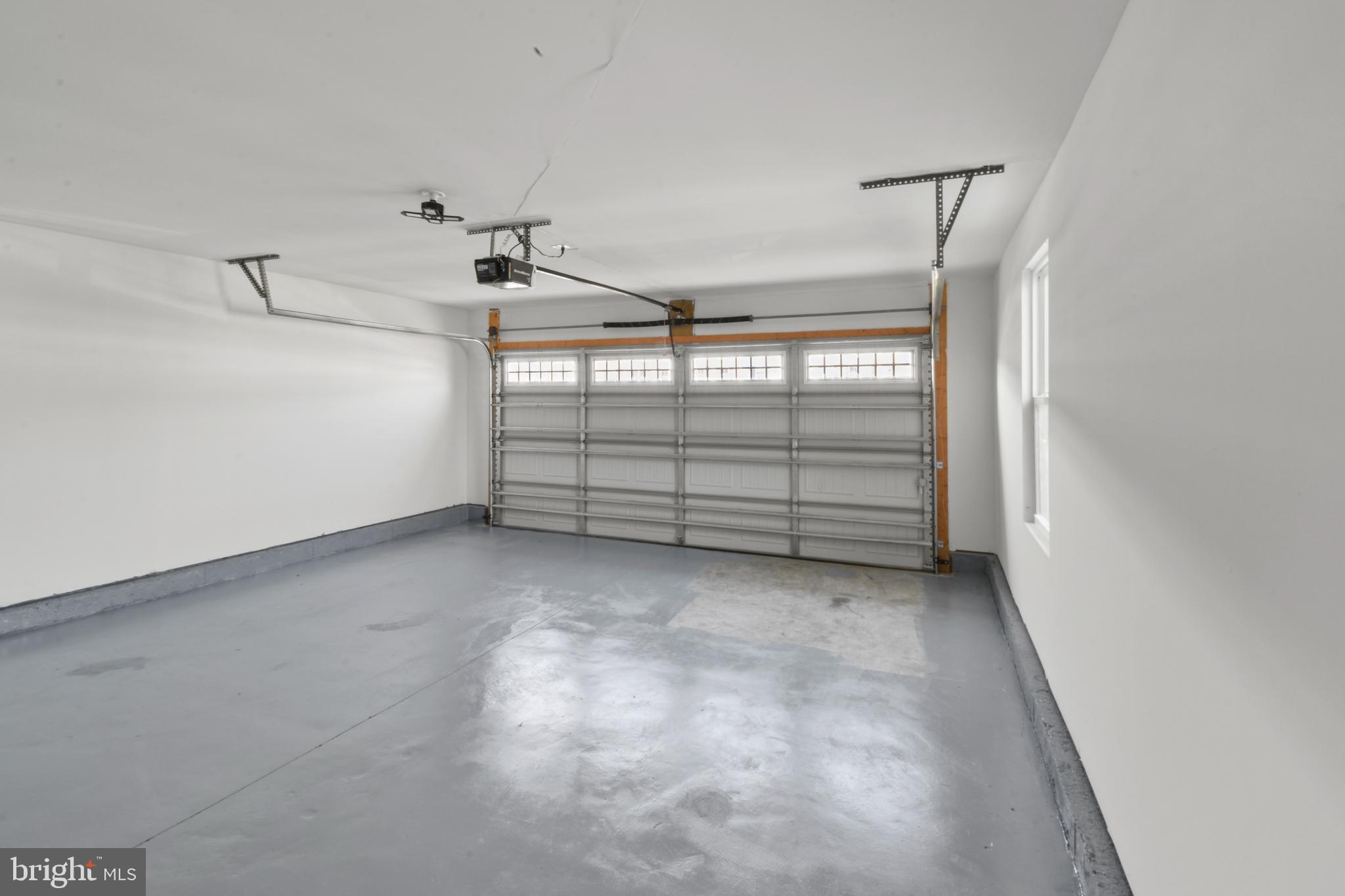 THE LAKES AT MARTINSBURG - Residential