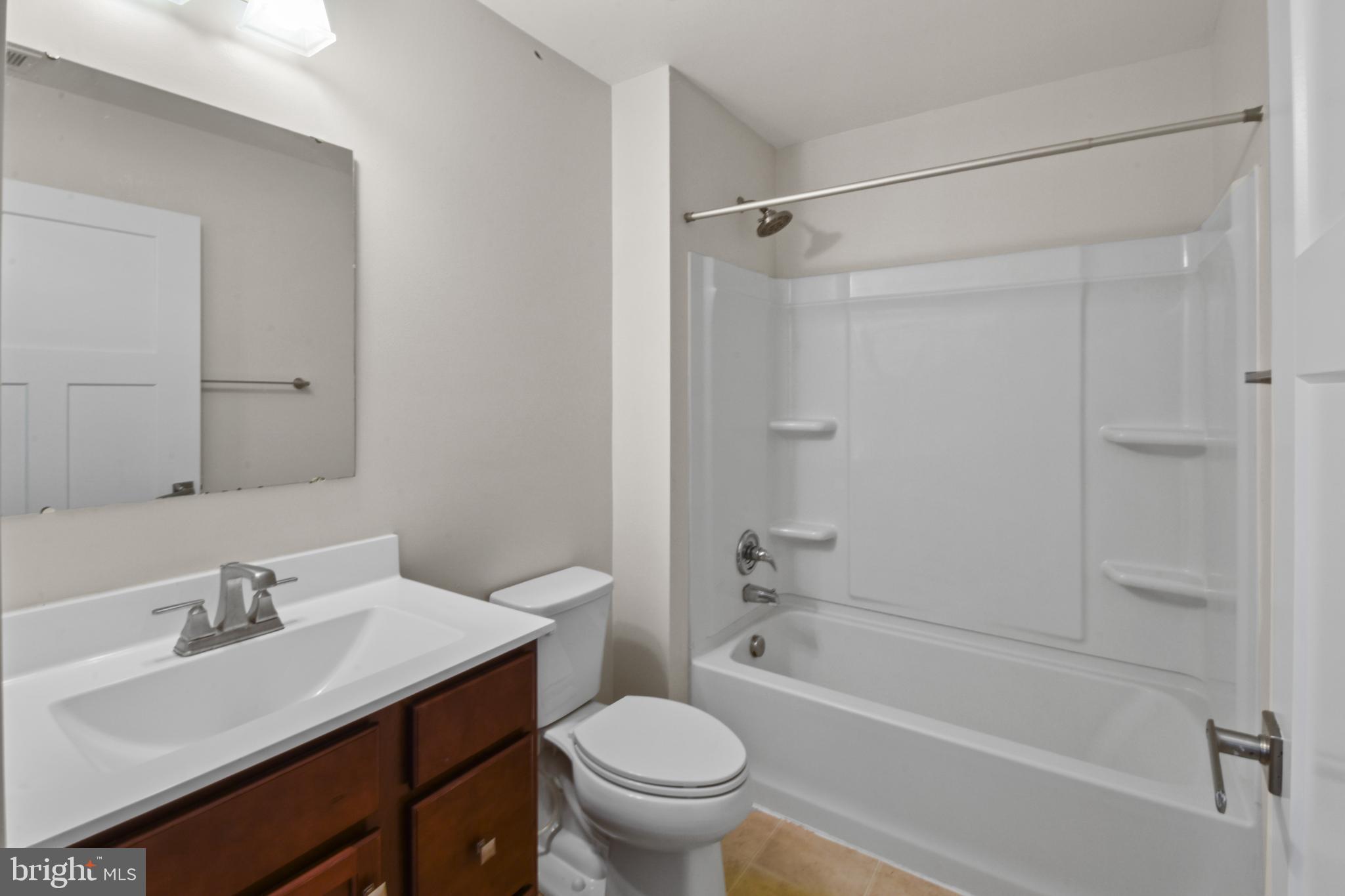 THE LAKES AT MARTINSBURG - Residential