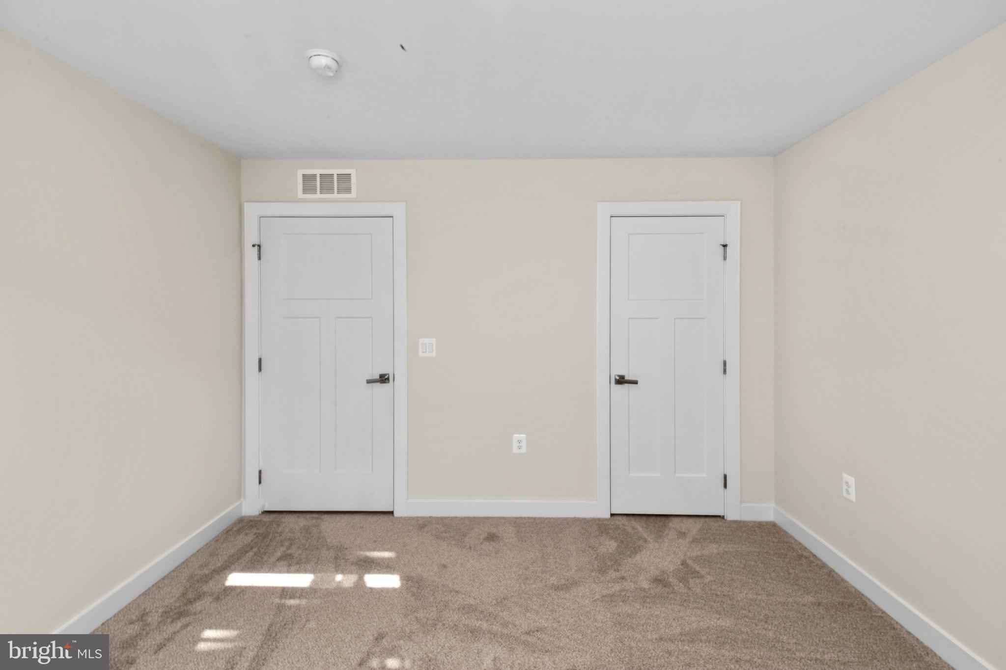 THE LAKES AT MARTINSBURG - Residential