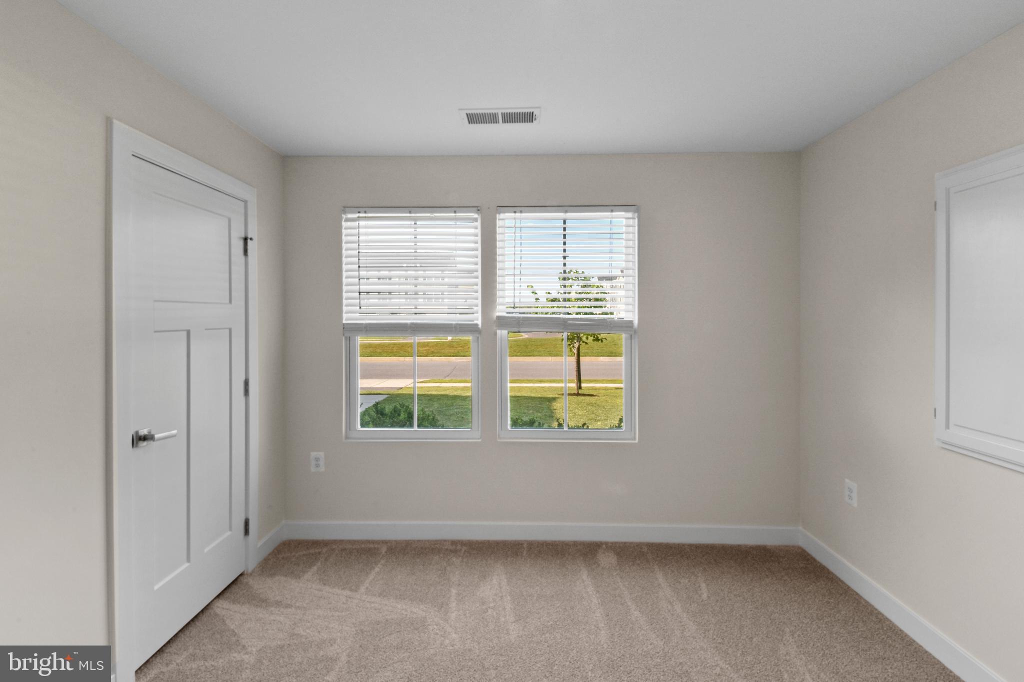 THE LAKES AT MARTINSBURG - Residential