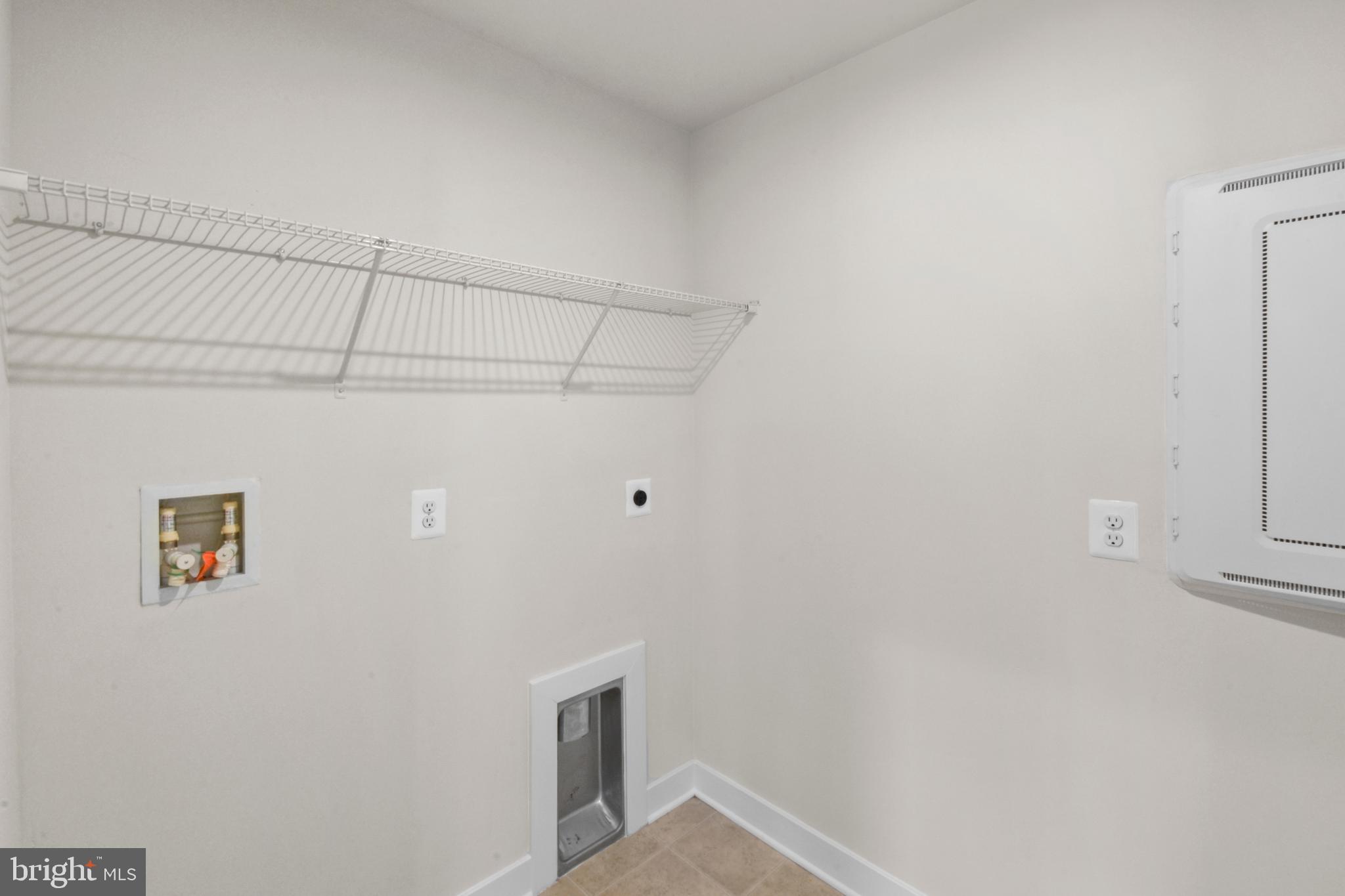 THE LAKES AT MARTINSBURG - Residential