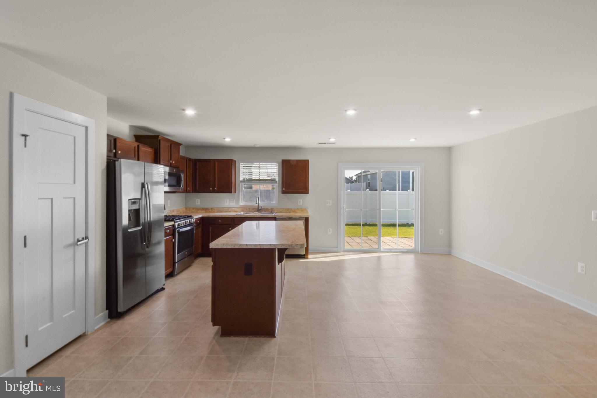 THE LAKES AT MARTINSBURG - Residential