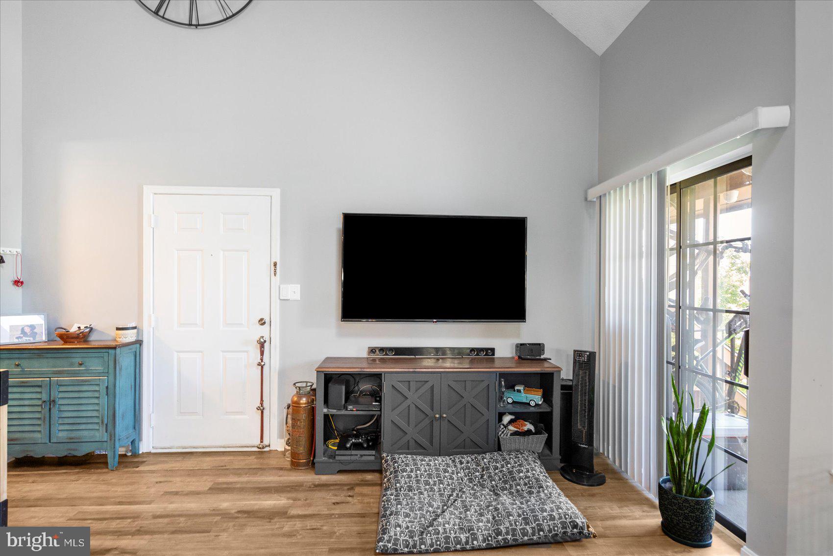 THE TIERS OF LAUREL LAKE - Residential