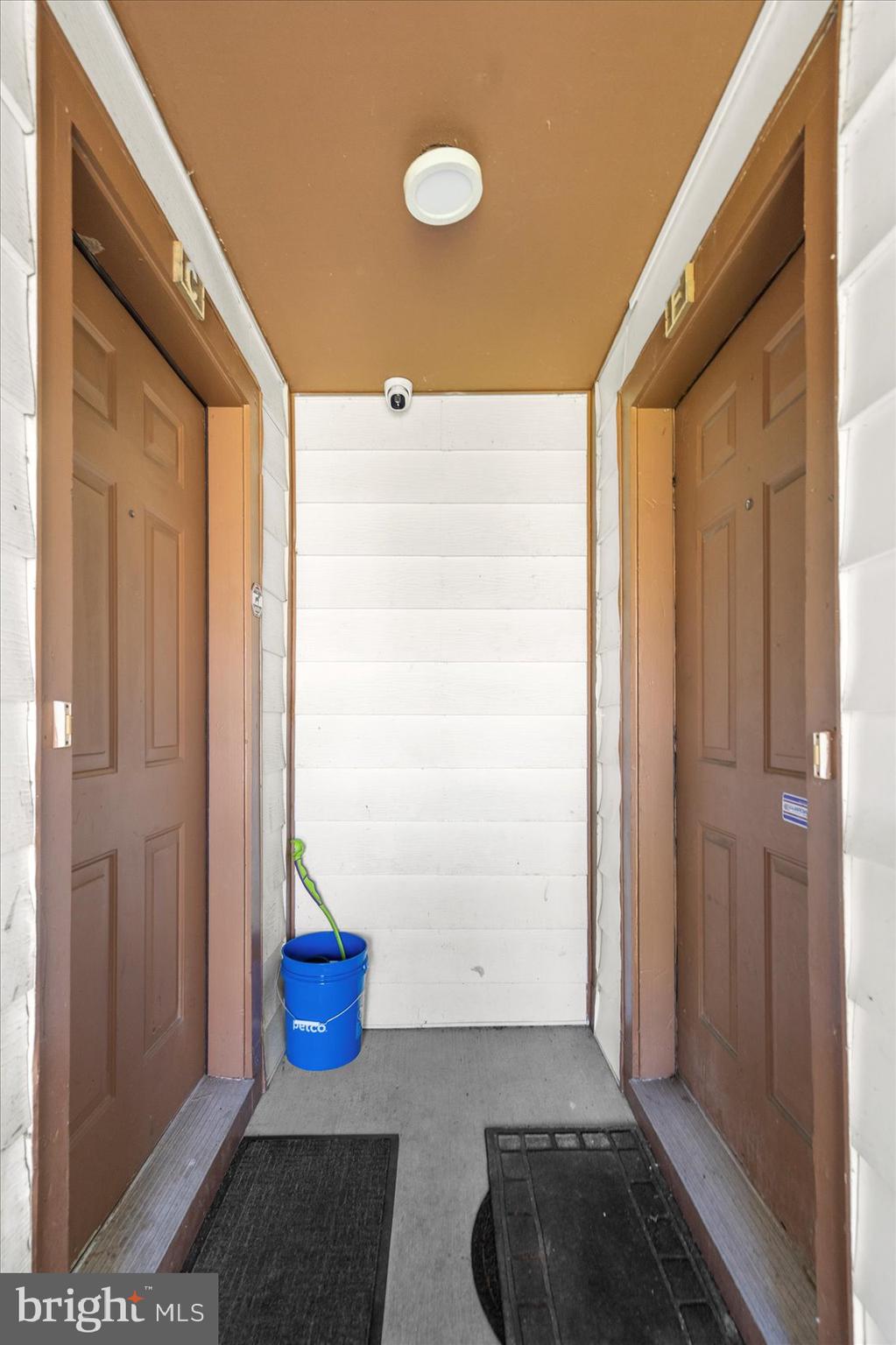 THE TIERS OF LAUREL LAKE - Residential