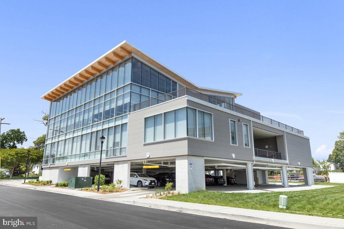BAYVIEW HILLS - Residential