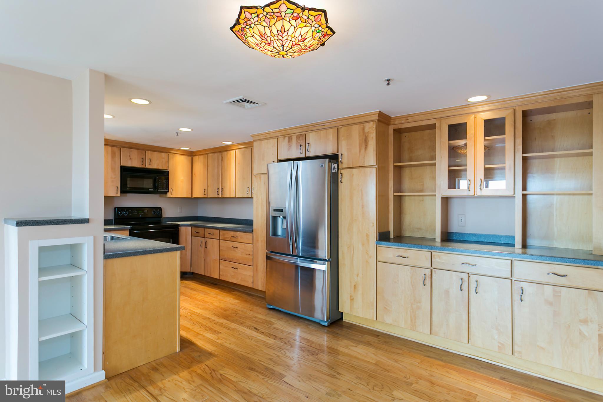 250 PRESIDENT STREET 609