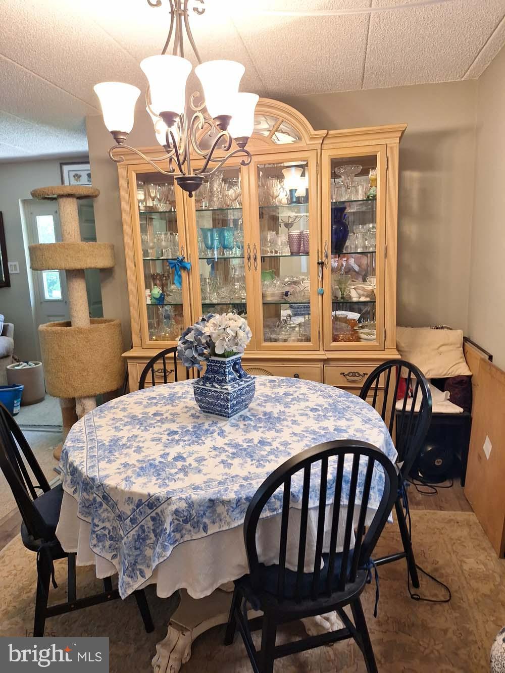 1507 VALLEY GLEN ROAD 182
