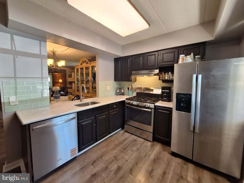 1507 VALLEY GLEN ROAD 182