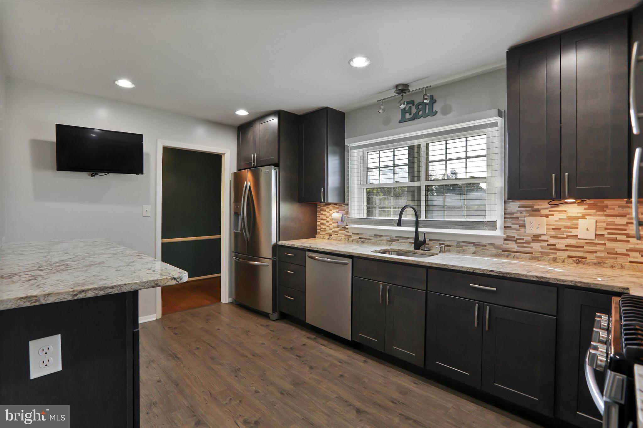 MAYFIELD - Residential