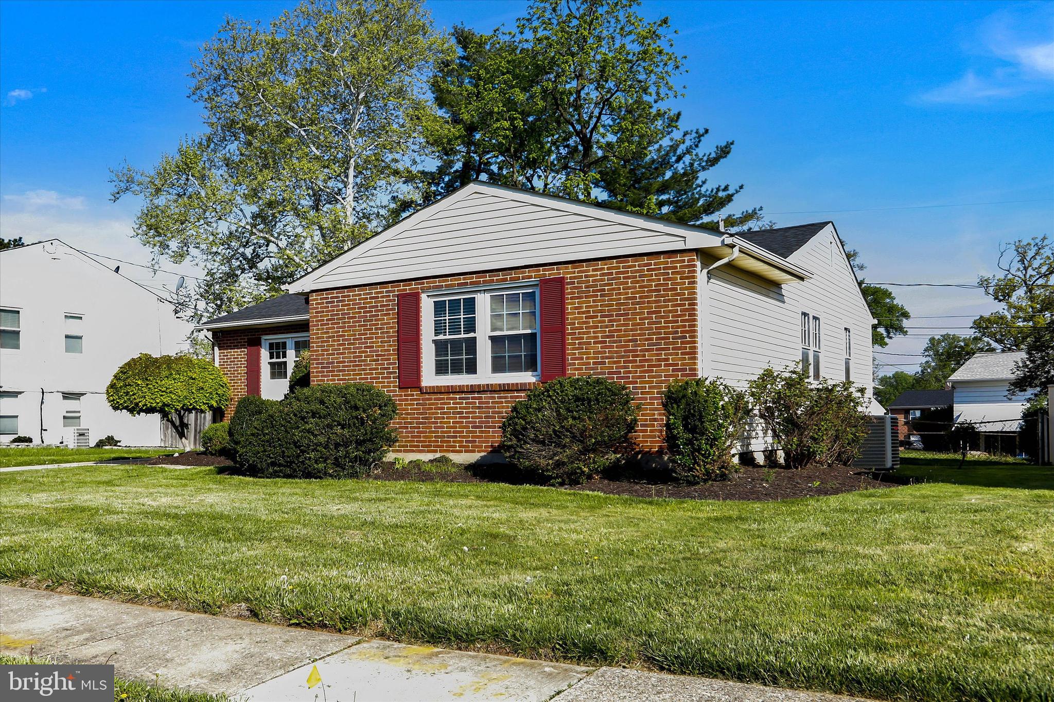 MAYFIELD - Residential