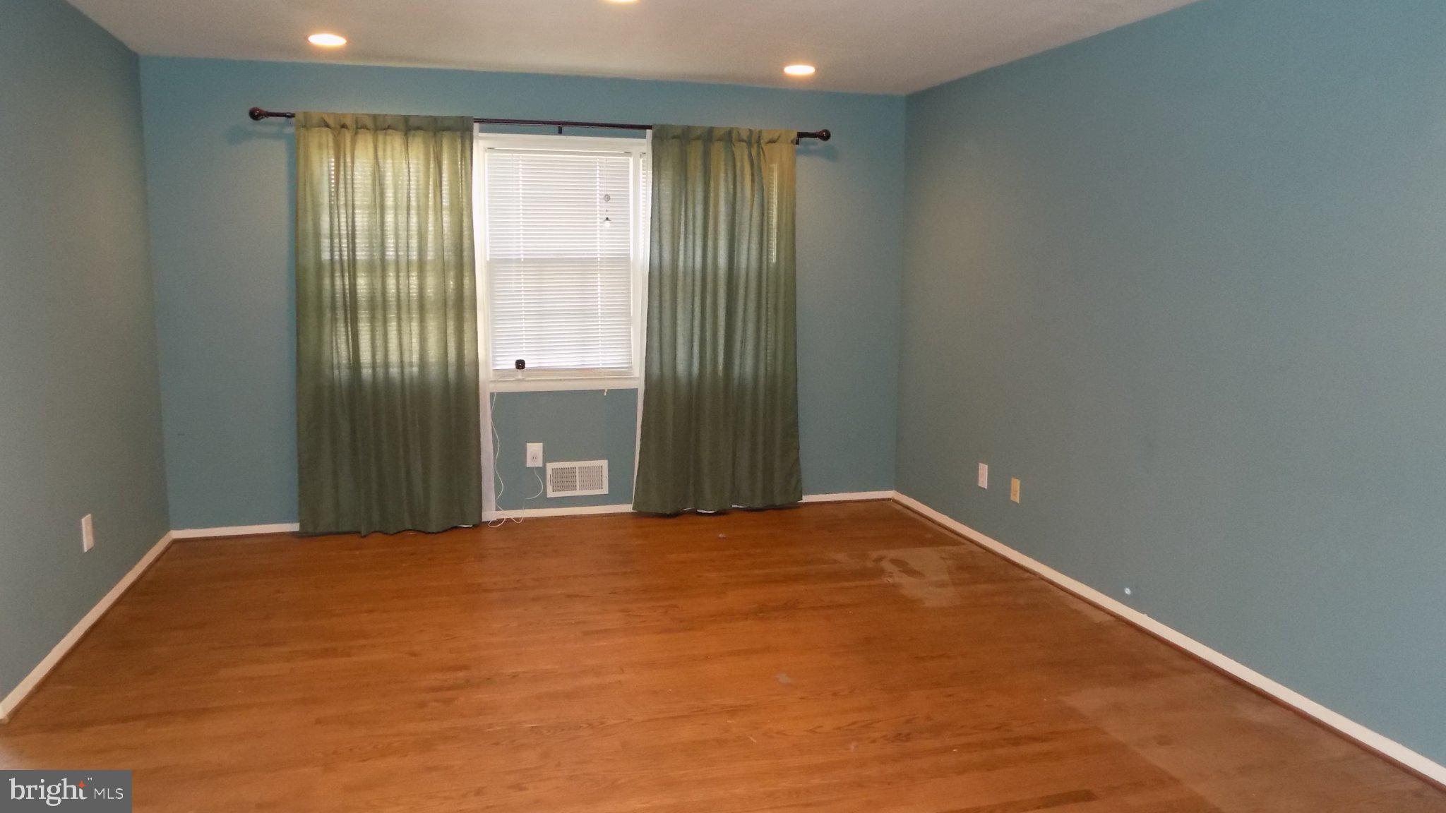 MAYFIELD - Residential