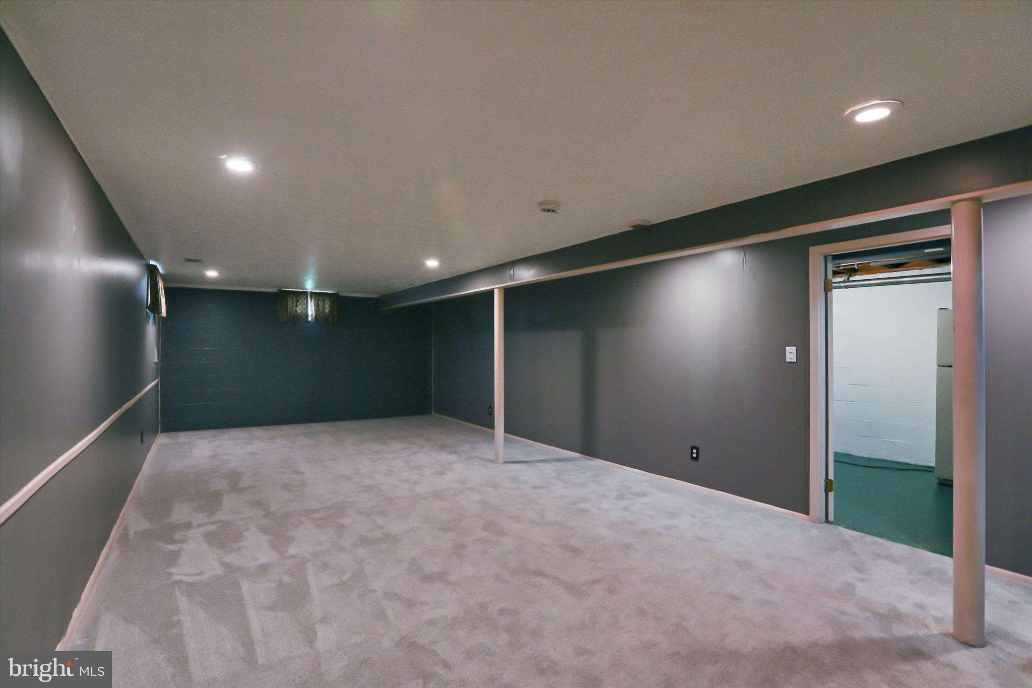 MAYFIELD - Residential