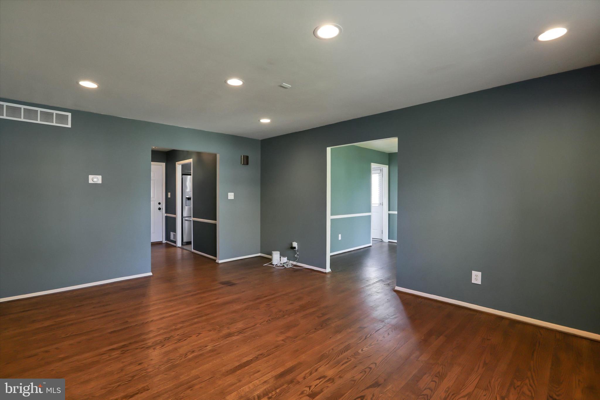 MAYFIELD - Residential