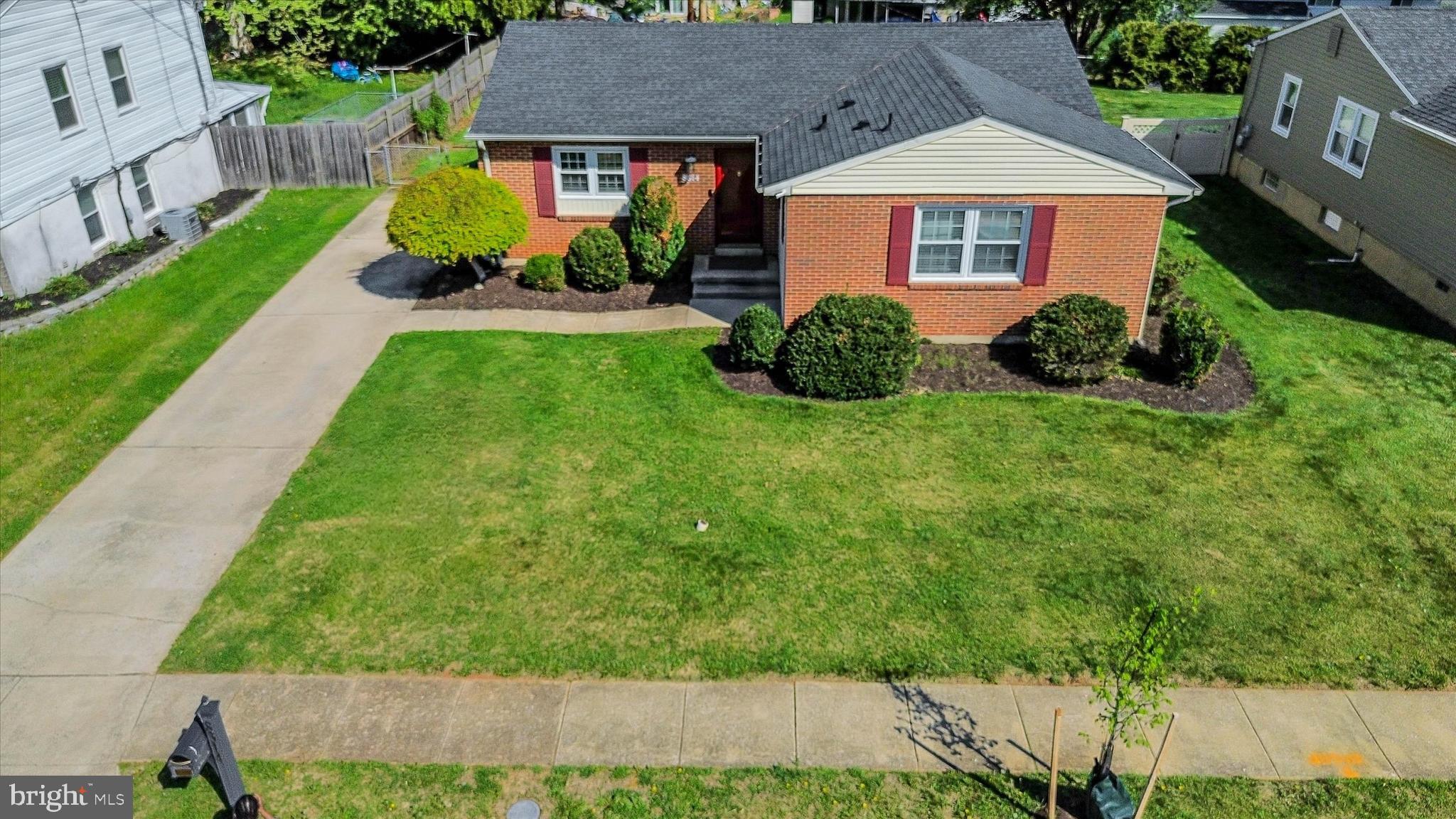 MAYFIELD - Residential