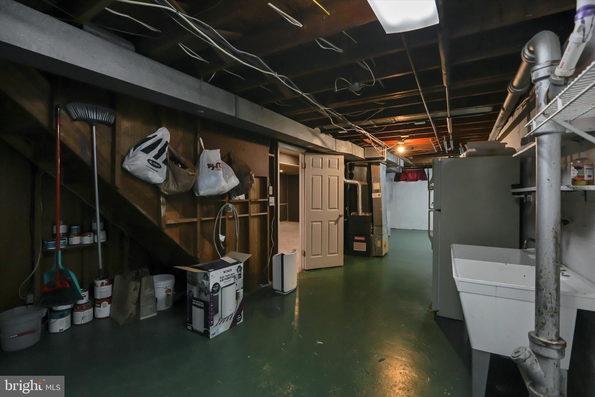 MAYFIELD - Residential