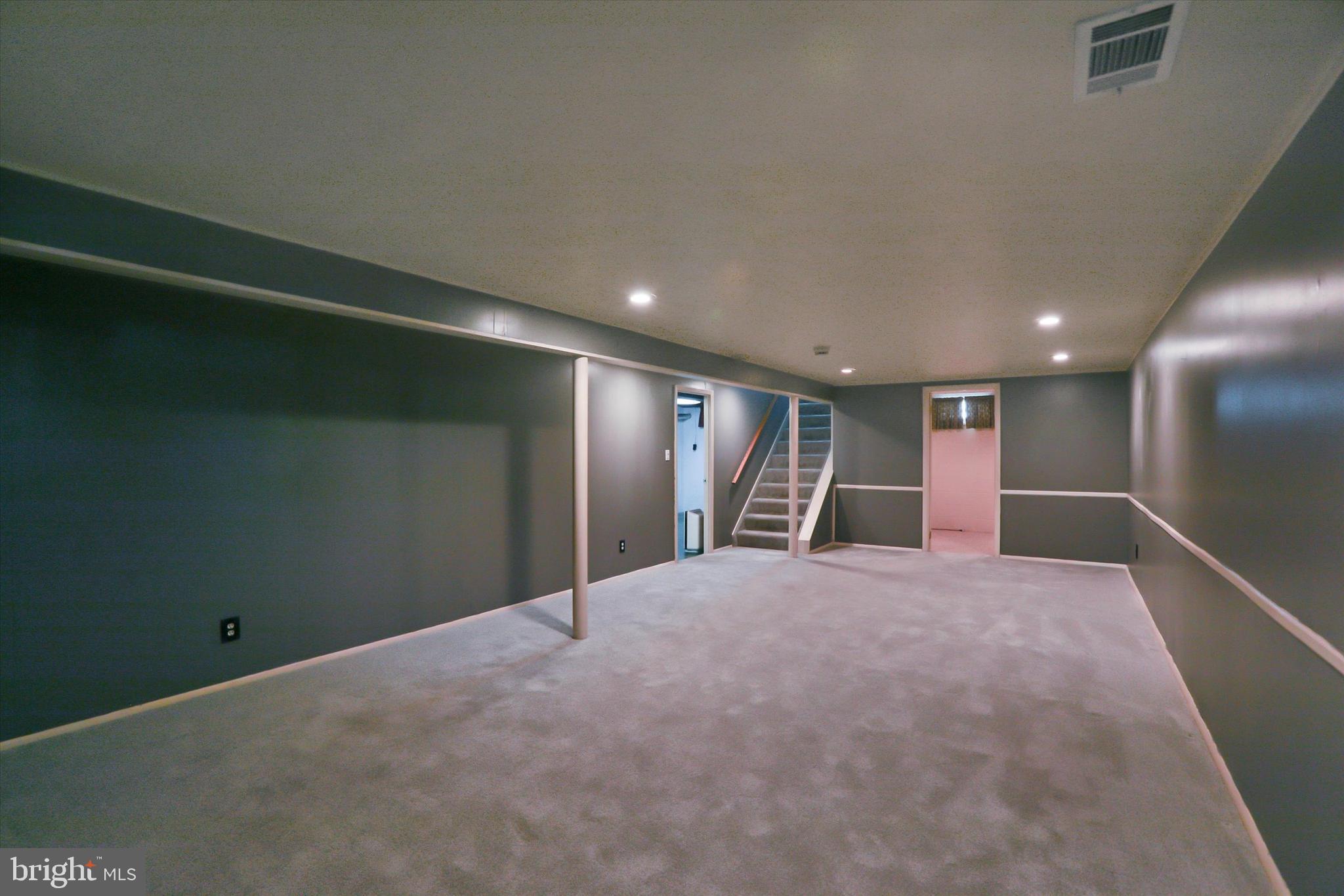 MAYFIELD - Residential