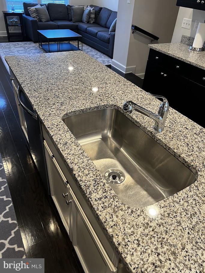 RIVERDALE PARK STATION - Residential Lease