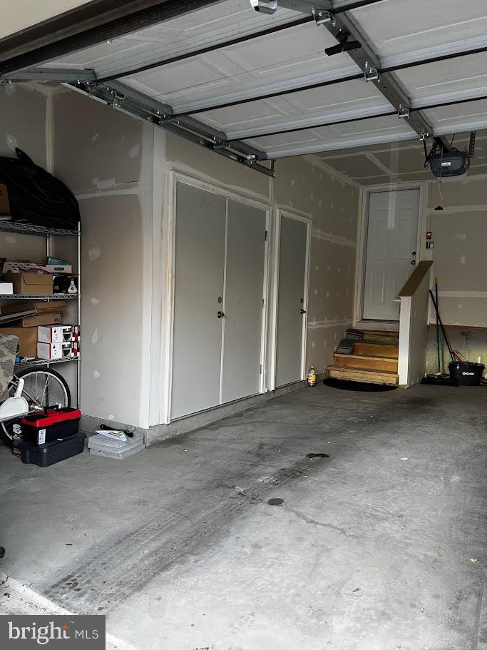 RIVERDALE PARK STATION - Residential Lease