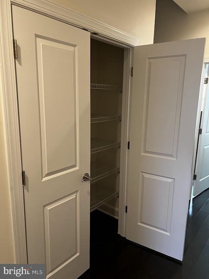 RIVERDALE PARK STATION - Residential Lease