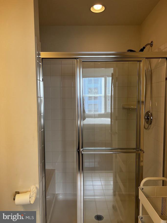 RIVERDALE PARK STATION - Residential Lease